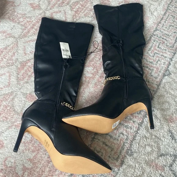 Express Boots - Picture 4 of 5